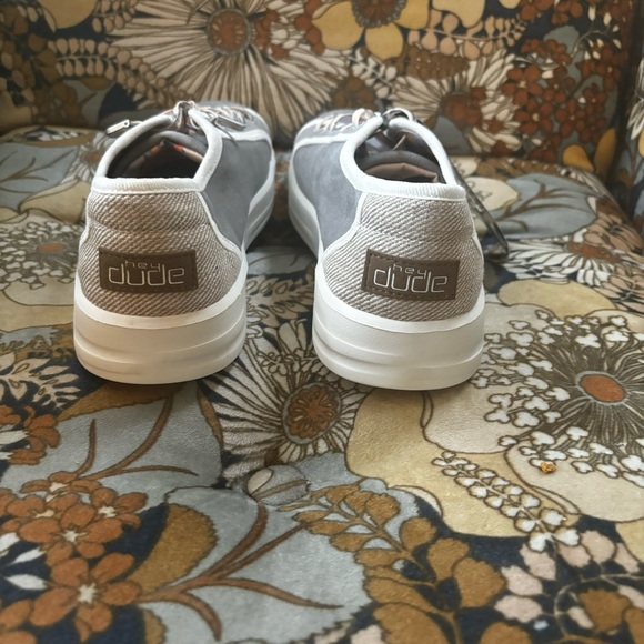 Hey Dude Women’s shoes - NWT size 10 - Picture 3 of 4